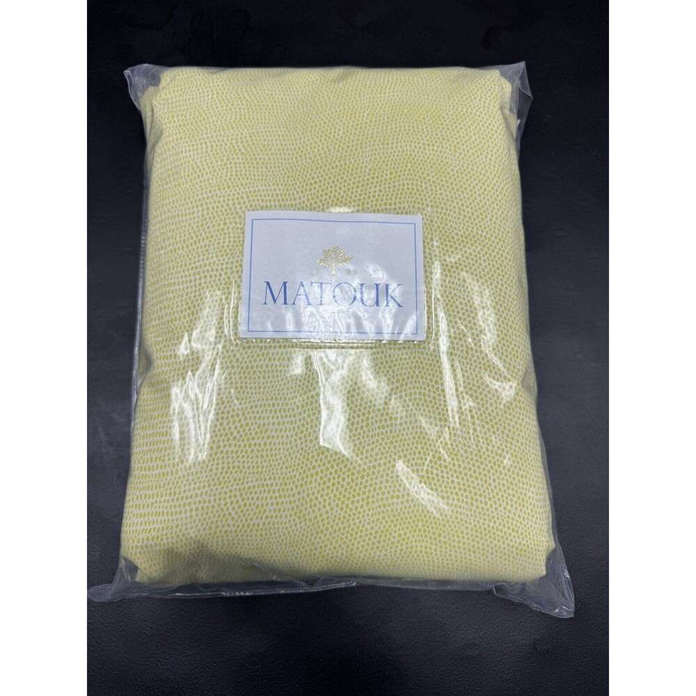 Matouk Full/Queen Jasper Duvet , Made In Italy,  Lemon Yelllow